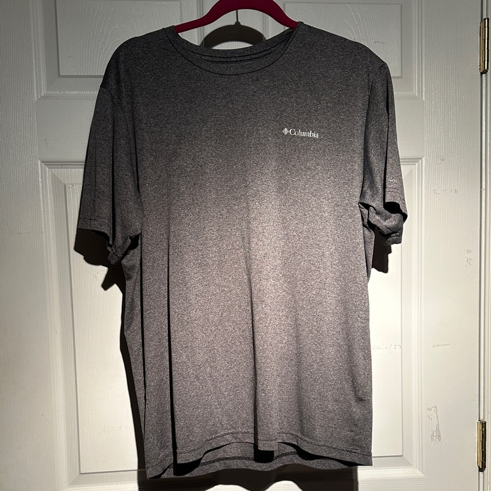 Columbia Men's Charcoal Tee